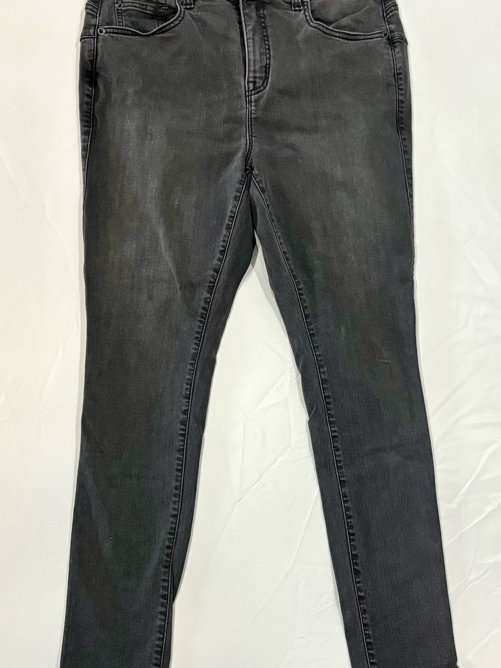 Torrid Bombshell Skinny Jeans Gray Wash Sz 12R